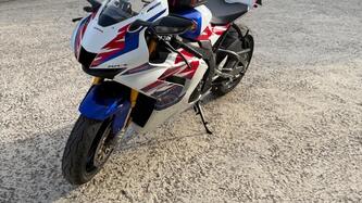 Honda CBR 1000 RR-R Fireblade (2022 - 23) usata