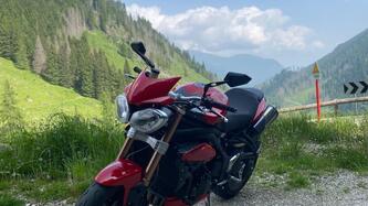 Triumph Speed Triple 1050 (2011 - 13) usata