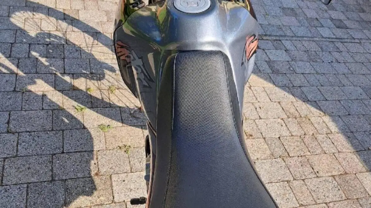 Honda NX 650 Dominator (1996 - 02)  (6)
