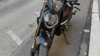 Ducati Monster 937 + (2021 - 25)