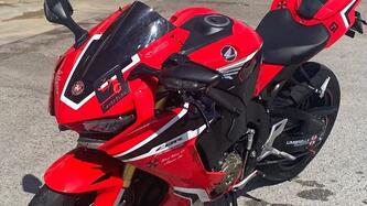 Honda CBR 1000 RR Fireblade (2017 - 19) usata
