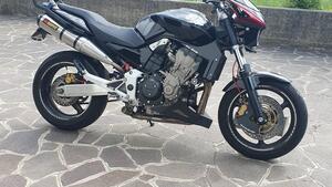 Honda Hornet 900 