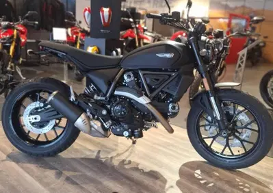Ducati Scrambler 800 Icon Dark (2025 - 26) - Annuncio 9810113