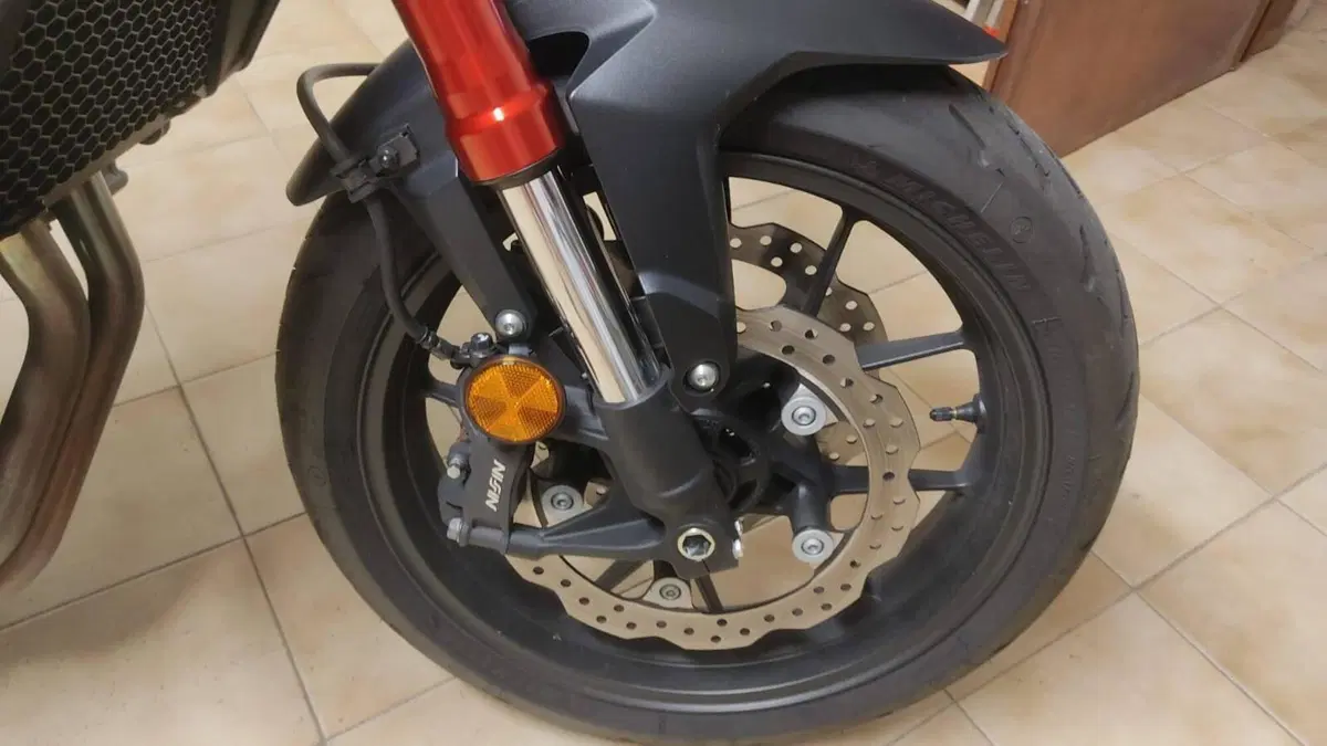 Honda CB 750 Hornet (2023 - 24)  (5)