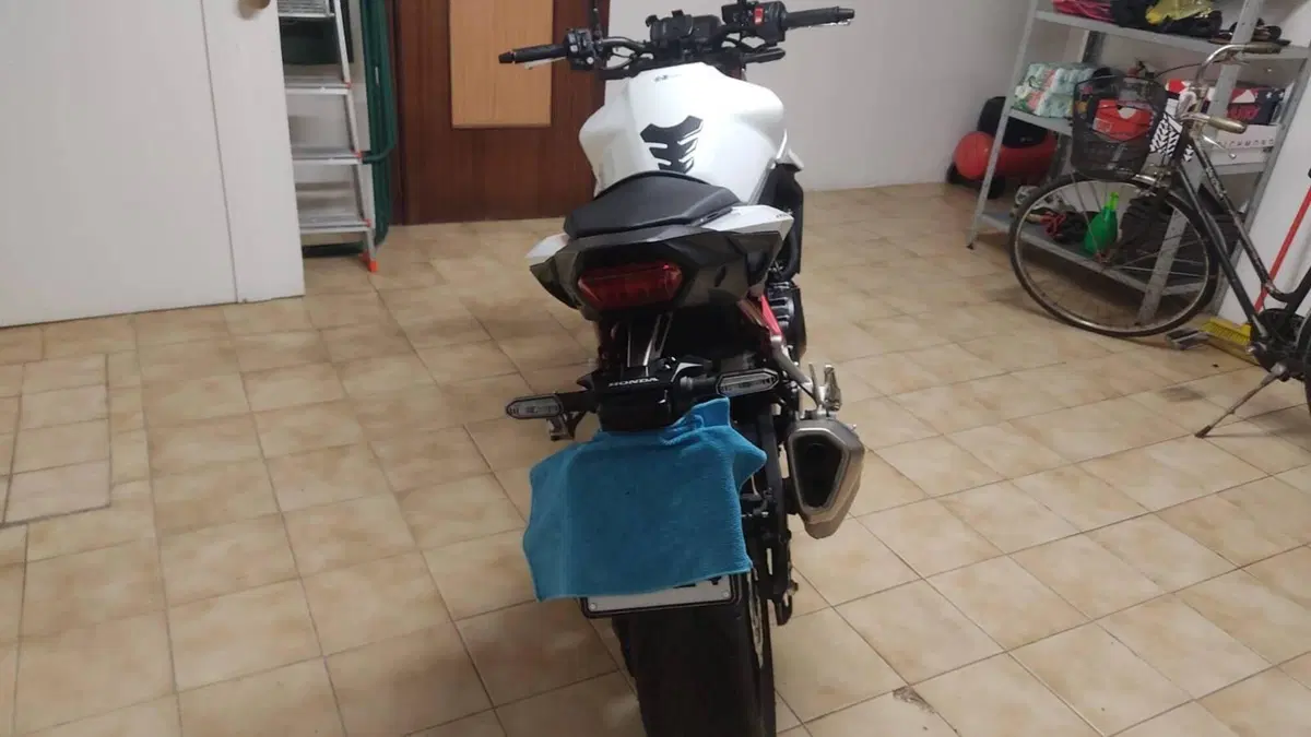 Honda CB 750 Hornet (2023 - 24)  (9)