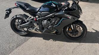 Honda CBR 650 R (2021 - 23) usata