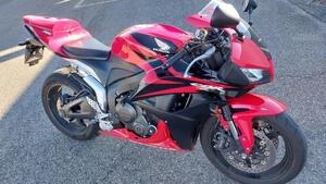 Honda CBR 600 RR (2007 - 08) 