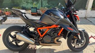 KTM 1290 Super Duke R (2021) usata