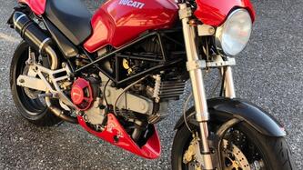 Ducati Monster 900 Dark I.E. (1999 - 02) usata