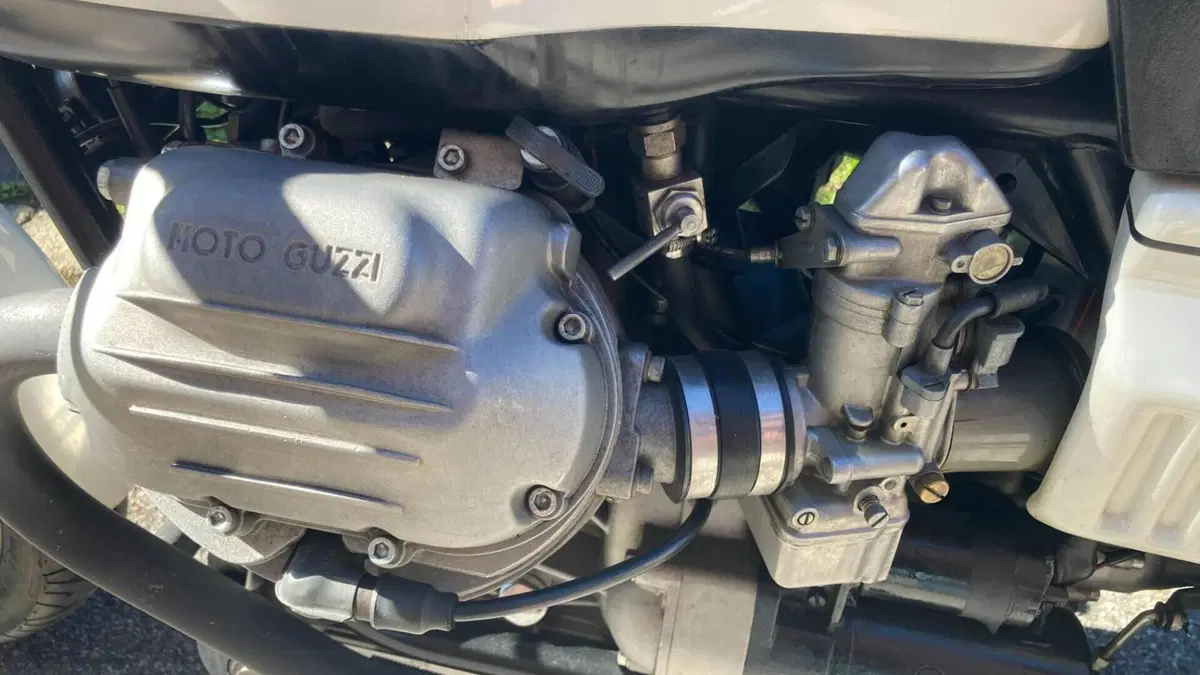 Moto Guzzi   (9)