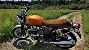 Royal Enfield Interceptor 650 (2021 - 25) 