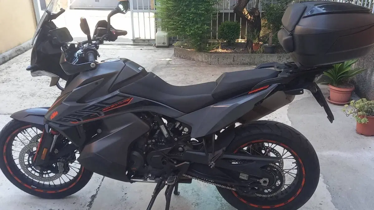 KTM 890 Adventure (2021)  (3)