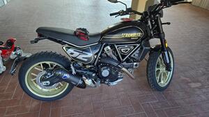 Ducati Scrambler 800 Full Throttle (2025) 