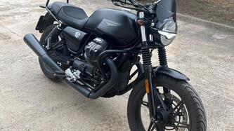 Moto Guzzi V7 Stone (2021 - 24)