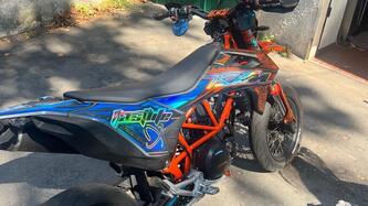 KTM 690 SMC R (2021 - 22) usata