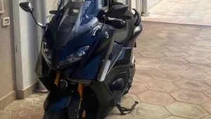 Yamaha T-Max 560 Tech Max (2022 - 24) 