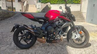 MV Agusta Brutale 800 Rosso (2021 - 23) usata