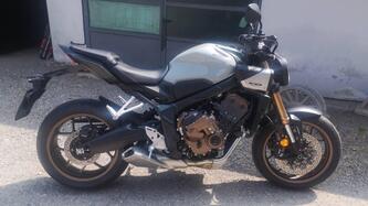 Honda CB 650 R E-Clutch (2024 - 25)