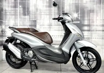 Piaggio Beverly 350 SportTouring ie (2011 - 15) - Annuncio 9811821
