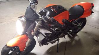 MV Agusta Brutale 910 S (2005 - 11) usata