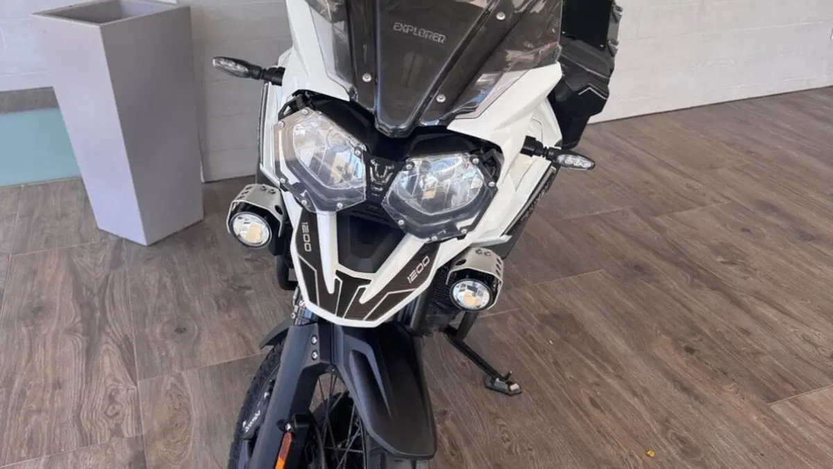 Triumph Tiger Explorer XCA 1215 ABS (2016 - 17)  (2)
