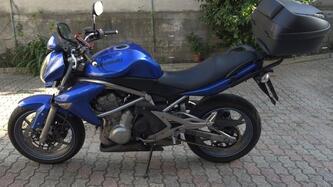 Kawasaki ER-6N (2005 - 08) usata