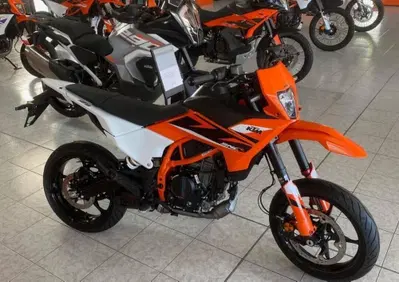 KTM 125 SMC R (2025 - 26) - Annuncio 9812890