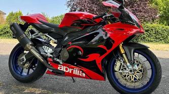 Aprilia RSV 1000 R Factory (2004 - 05) usata