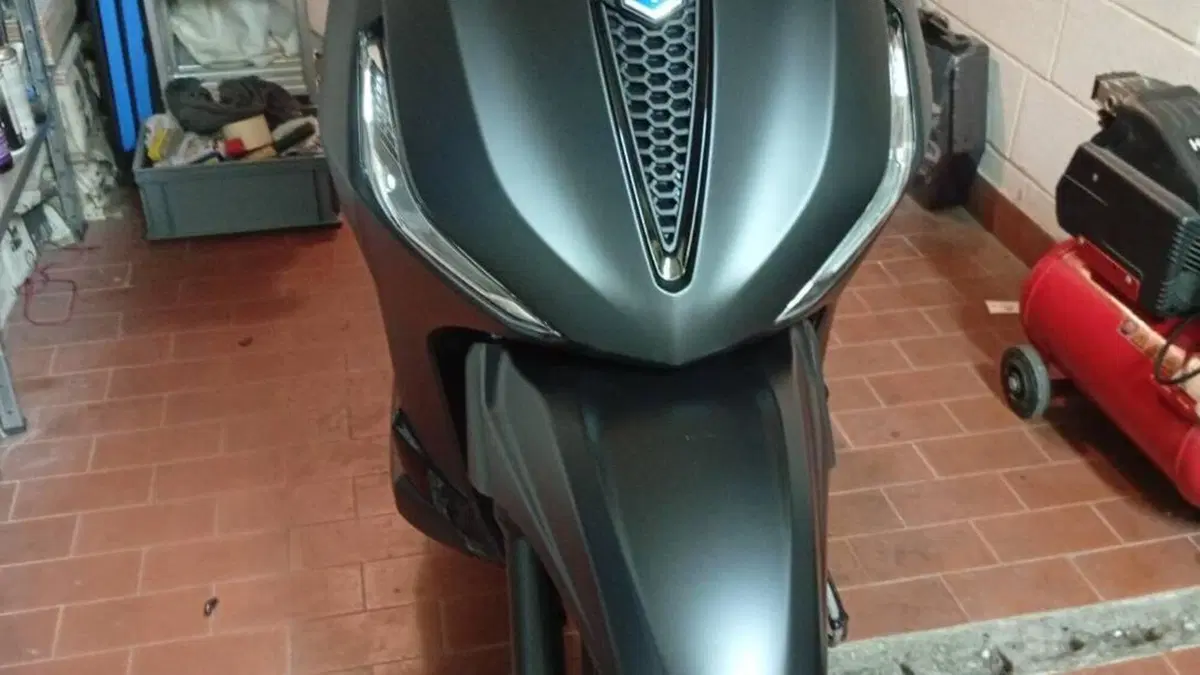 Piaggio Beverly 300 S ABS-ASR (2021 - 25)  (2)