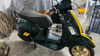Vespa GTS 300 Super Racing Sixties Hpe (2021 - 22)