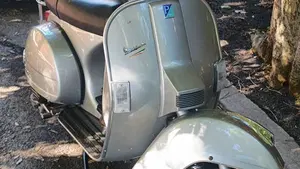 Piaggio Vespa 150 PX (1980 - 00)  (9)