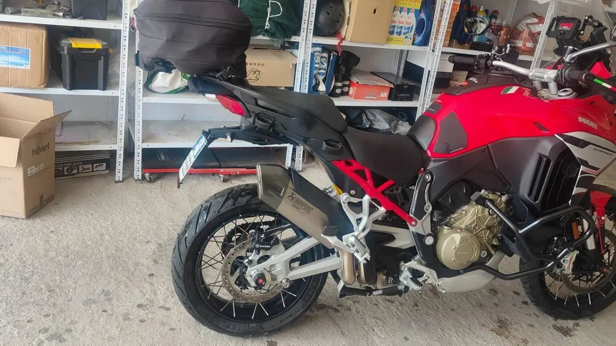 Ducati Multistrada V4 S (2021 - 24)  (2)