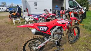 Honda CRF 250 R (2022) 