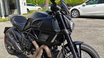 Ducati Diavel 1200 Carbon (2014 - 16) usata