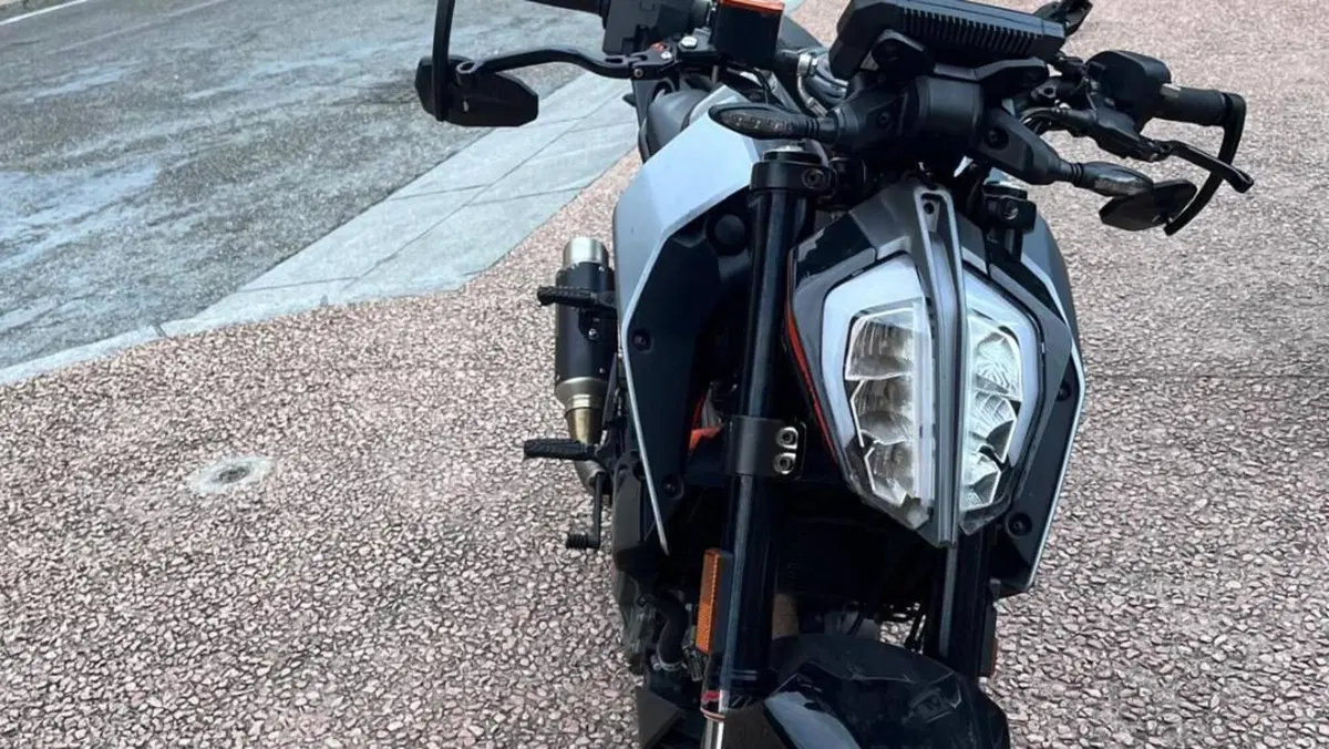 KTM 390 Duke (2021 - 23)  (2)