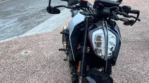 KTM 390 Duke (2021 - 23)  (2)