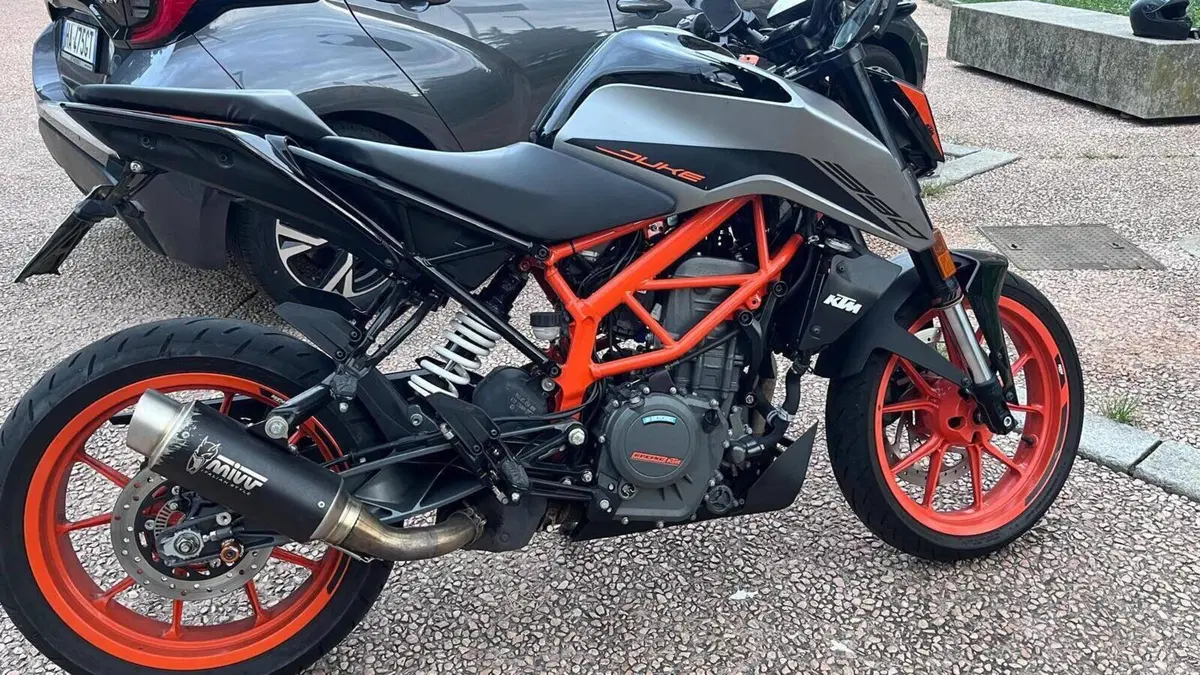 KTM 390 Duke (2021 - 23)  (3)