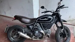 Ducati Scrambler 800 Classic (2015 - 16) 