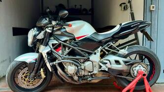 MV Agusta Brutale 910 R (2006 - 11) usata