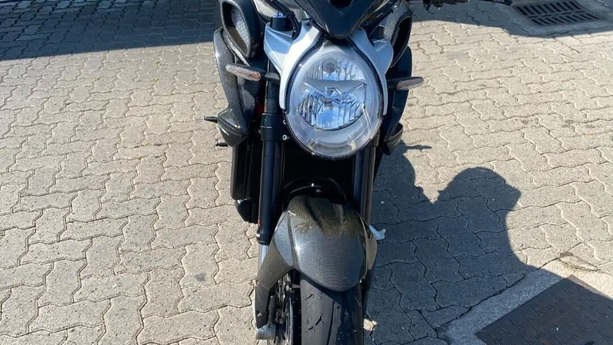 MV Agusta Brutale 800 EAS ABS (2016 - 19)  (3)