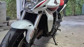 Honda Hornet 600 (2007 - 10) usata