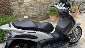 Piaggio Beverly 200 (2002 - 03) usata