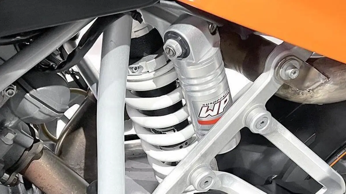 KTM 950 Supermoto (2006 - 08)  (4)