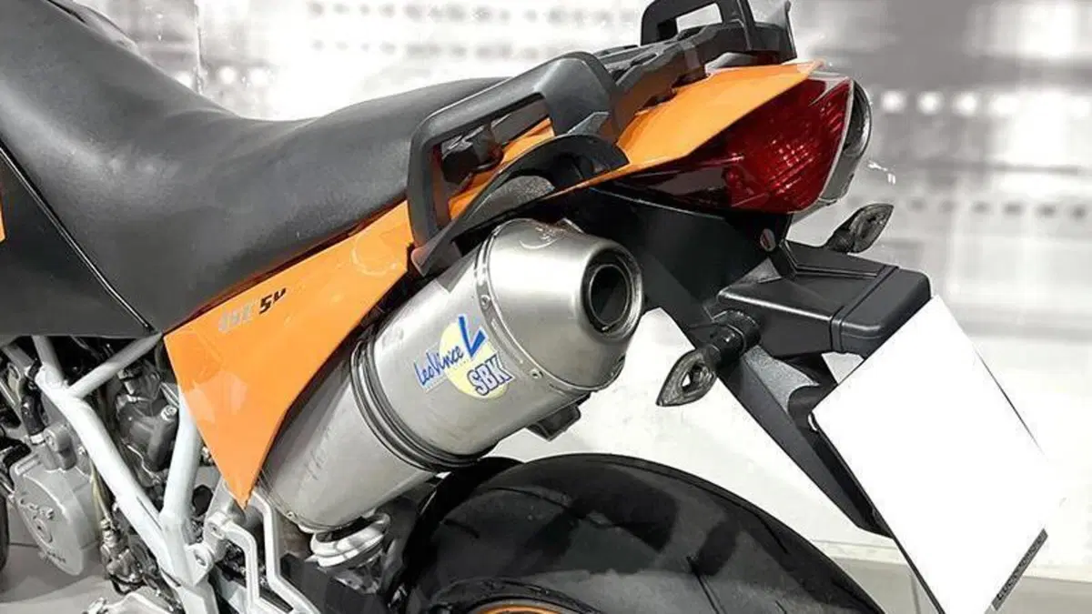 KTM 950 Supermoto (2006 - 08)  (5)