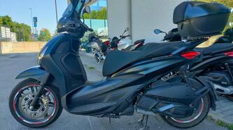 Piaggio Beverly 300 Hpe (2021)