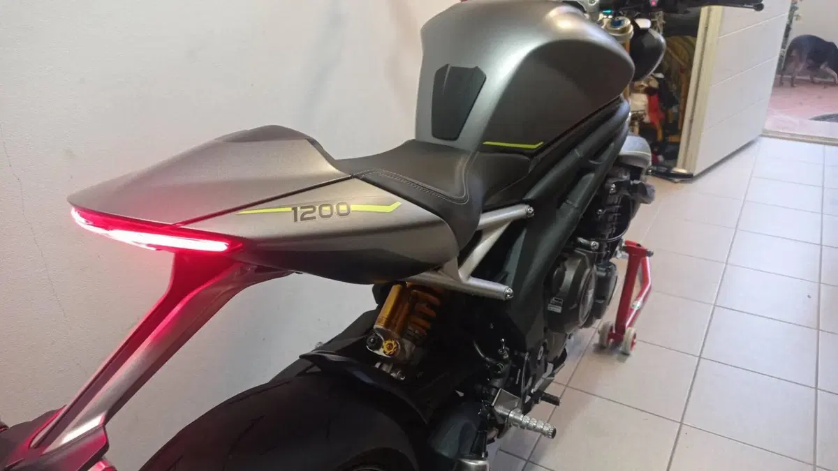 Triumph Speed Triple 1200 RS (2021 - 24) 
