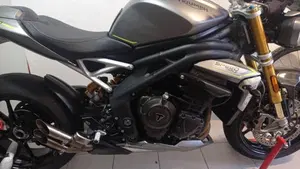 Triumph Speed Triple 1200 RS (2021 - 24)  (5)