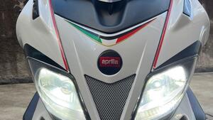 Aprilia SR Max 300 (2011 - 16) 