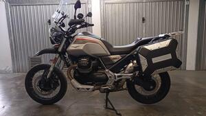 Moto Guzzi V85 TT Travel (2021 - 23) 