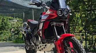 Ducati DesertX Discovery (2025) usata
